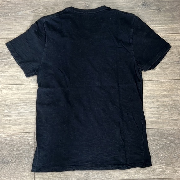 Men’s Old Navy V-Neck T-Shirt (Black) - Picture 4 of 4
